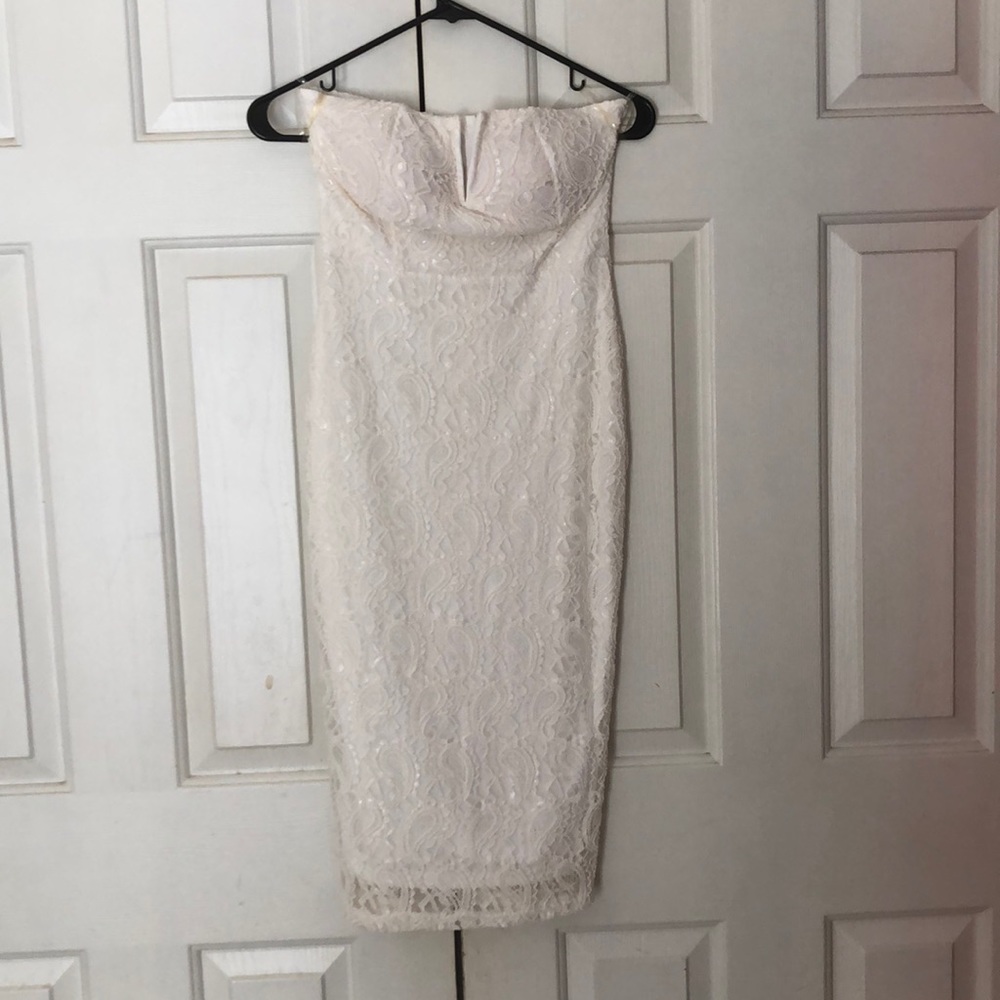 Sleeveless cocktail dress
